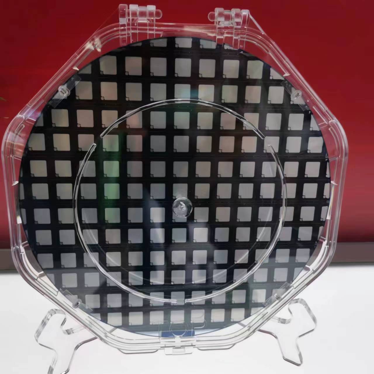 The Good Thermal Conductivity of 4H Semi-Insulating SiC Wafer in power electronics, renewable energy systems.